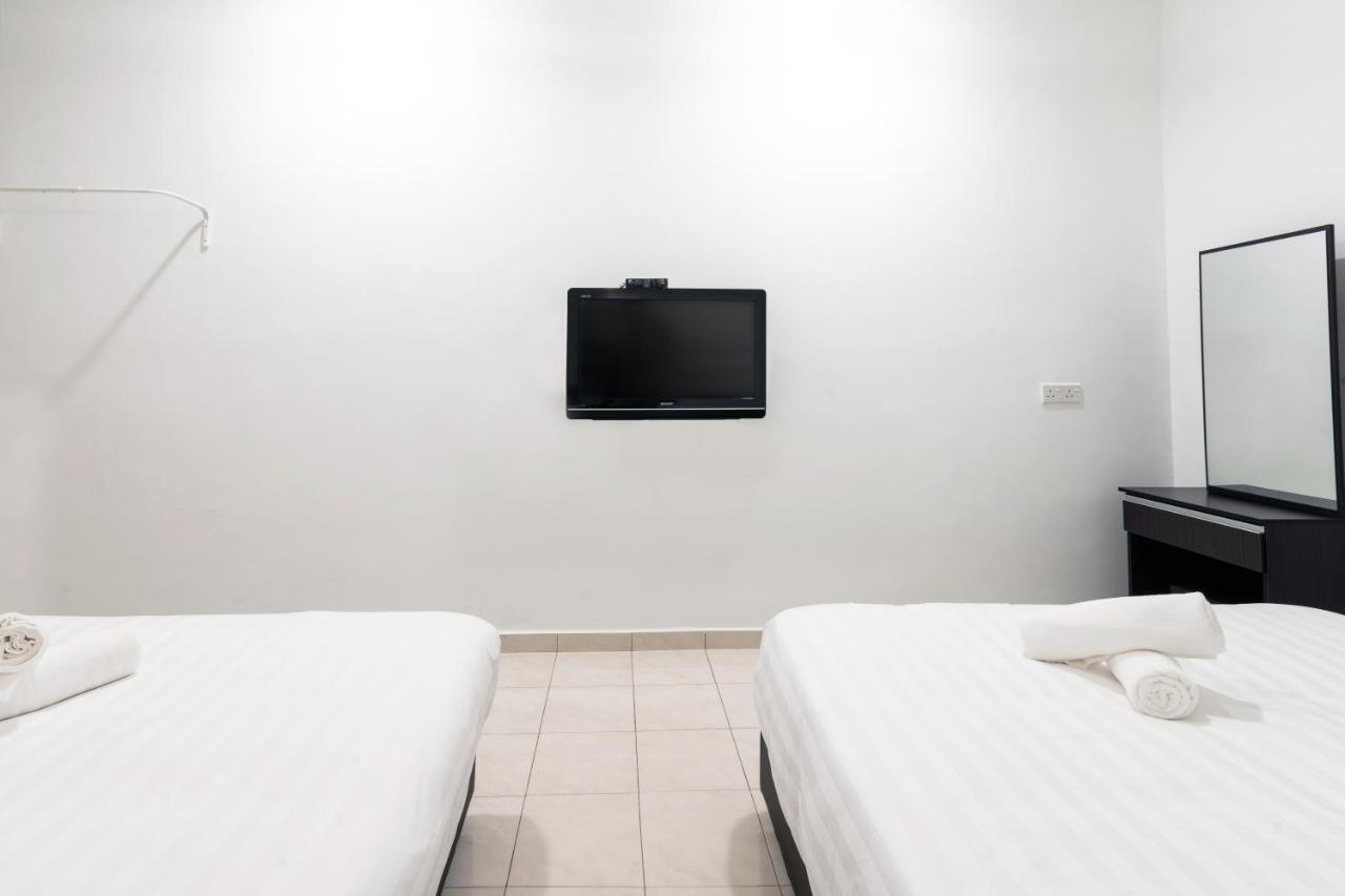 Ant Hotel Малакка Экстерьер фото